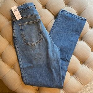 New with Tags Abercrombie Curve Love 90s Straight Ultra High Rise Jeans